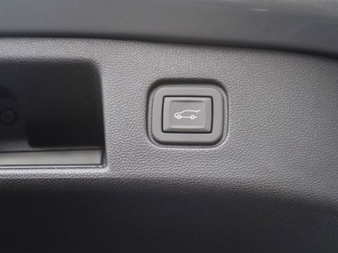 New 2024 Chevrolet Blazer EV LT image 30