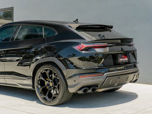 Used 2024 Lamborghini Urus Performante AWD/4WD image 24