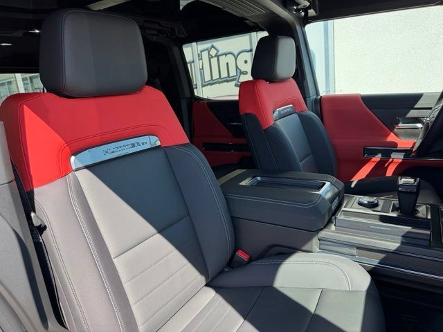 Certified 2026 GMC Hummer EV 3X w/ Carbon Fiber Edition Package AWD/4WD image 15