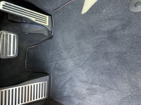 Used 2023 Chevrolet Corvette Z06 image 17