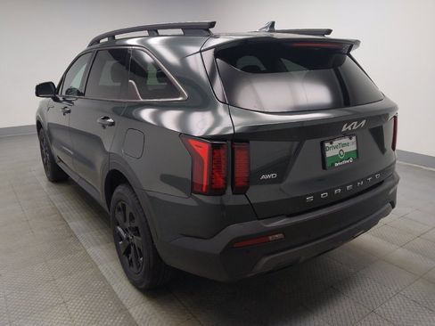 Used 2022 Kia Sorento S w/ Panoramic Sunroof Package AWD/4WD image 5