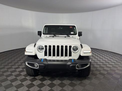 Used 2022 Jeep Wrangler Unlimited Sahara AWD/4WD image 52