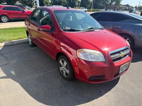 Used 2010 Chevrolet Aveo LT FWD image 1