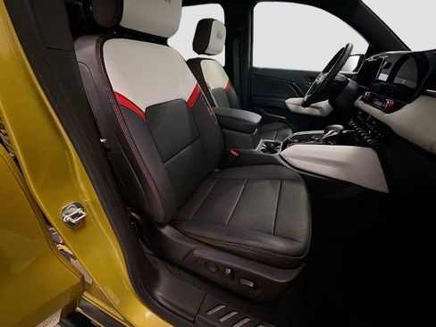 Used 2024 GMC Canyon AT4X w/ AT4X AEV Edition AWD/4WD image 30