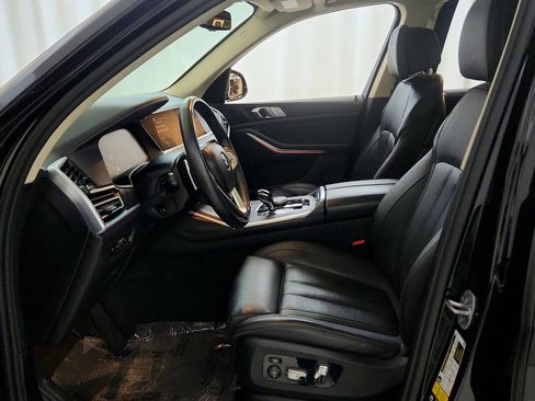 Used 2022 BMW X7 xDrive40i w/ Premium Package AWD/4WD image 22