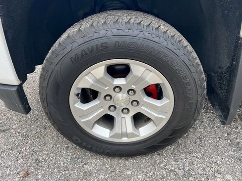 Used 2017 Chevrolet Silverado 1500 LT w/ All Star Edition image 36