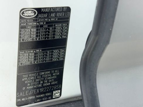 Used 2024 Land Rover Defender 110 S image 58