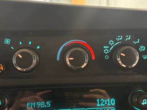 Used 2024 Chevrolet Express 2500 2500 image 29