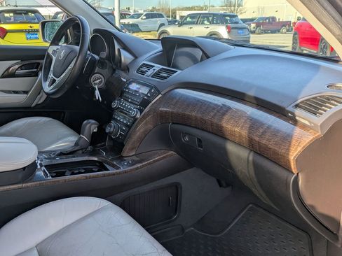 Used 2010 Acura MDX w/ Advance & Entertainment image 28