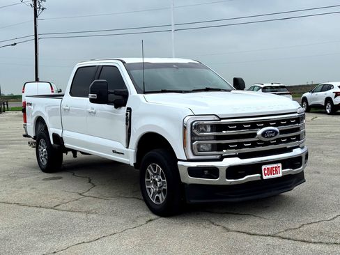 Used 2024 Ford F250 Lariat AWD/4WD image 5