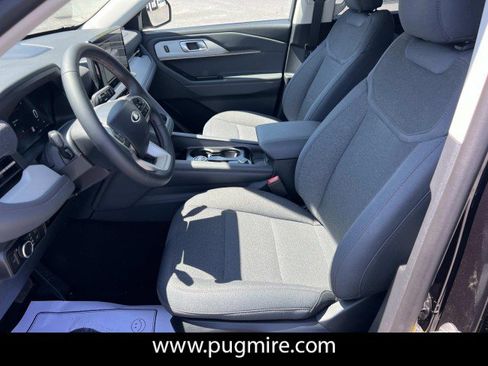 New 2026 Ford Explorer Active image 9