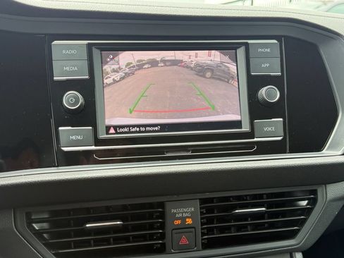 Used 2024 Volkswagen Jetta S FWD image 33