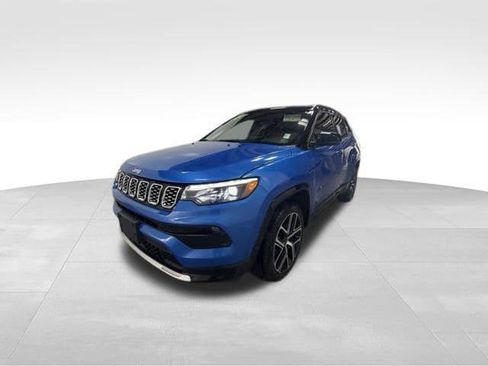 Certified 2025 Jeep Compass Limited w/ Elite Group AWD/4WD image 3