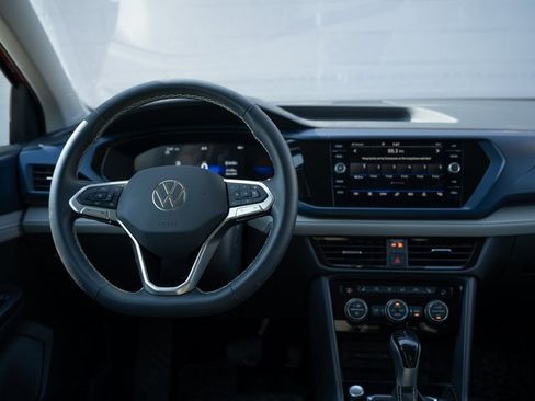 Used 2024 Volkswagen Taos SE image 22