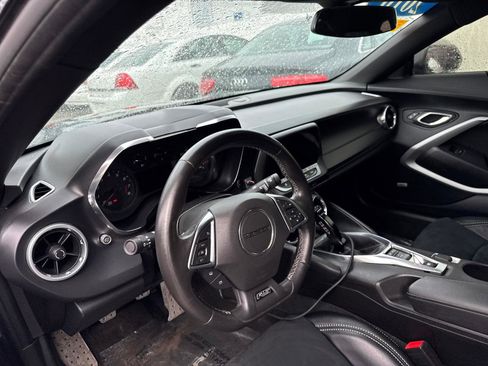 Used 2016 Chevrolet Camaro LT w/ RS Package image 6