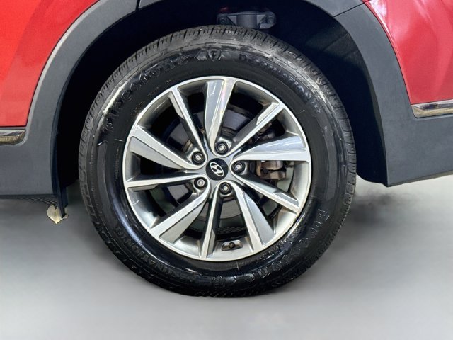 Used 2019 Hyundai Santa Fe SEL FWD image 36