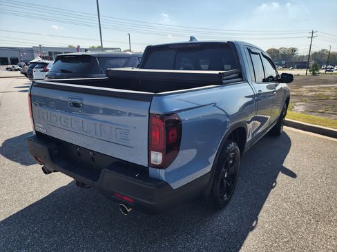 Certified 2025 Honda Ridgeline Black Edition image 4