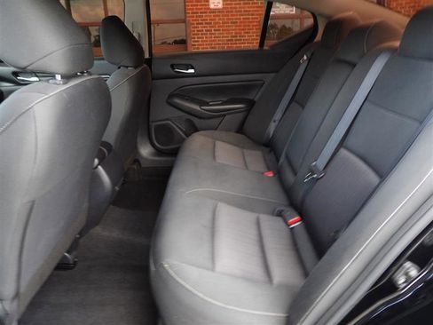 Used 2022 Nissan Altima 2.5 S image 12