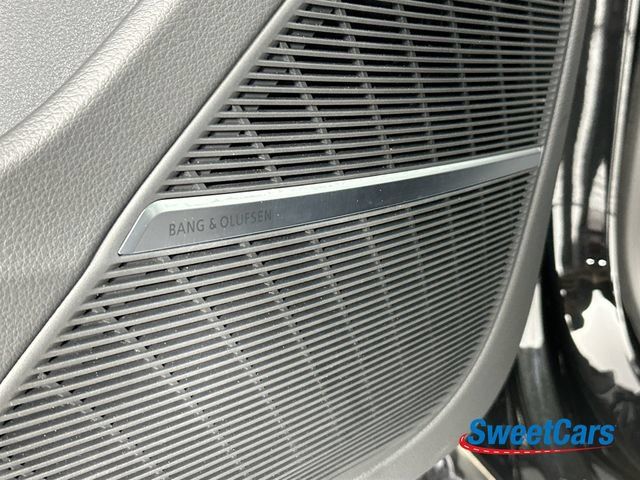Used 2025 Audi RS Q8 performance AWD/4WD image 42