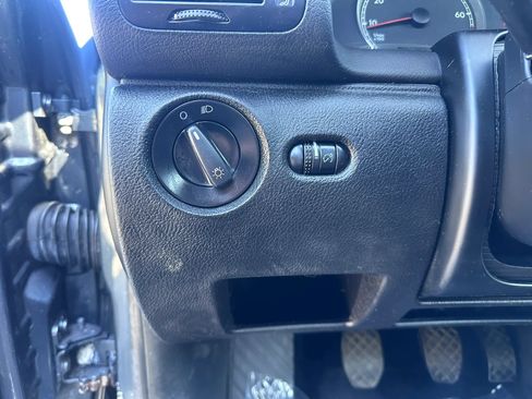 Used 2003 Volkswagen Passat GL FWD image 27