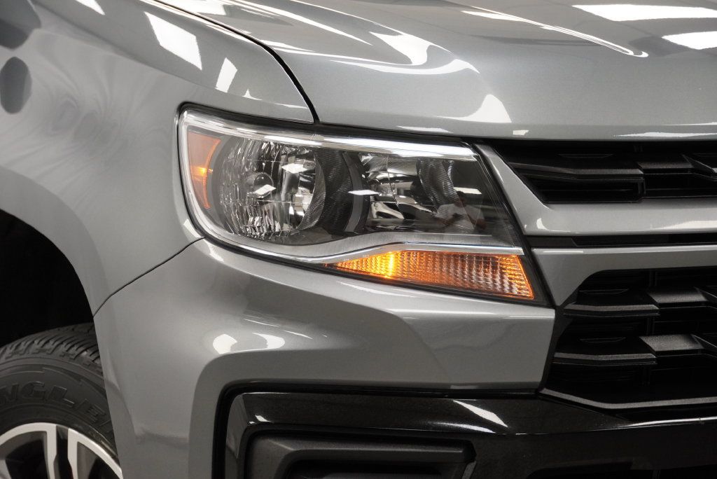 Used 2022 Chevrolet Colorado W/T w/ Custom Special Edition AWD/4WD image 9