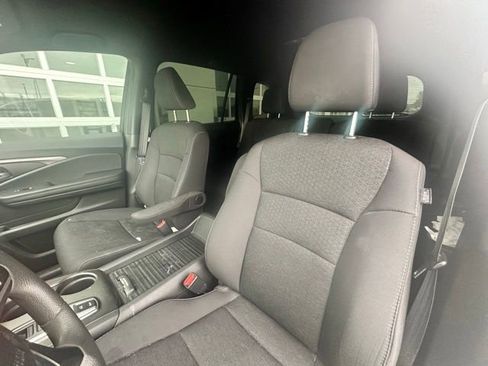 Used 2021 Honda Passport Sport image 7