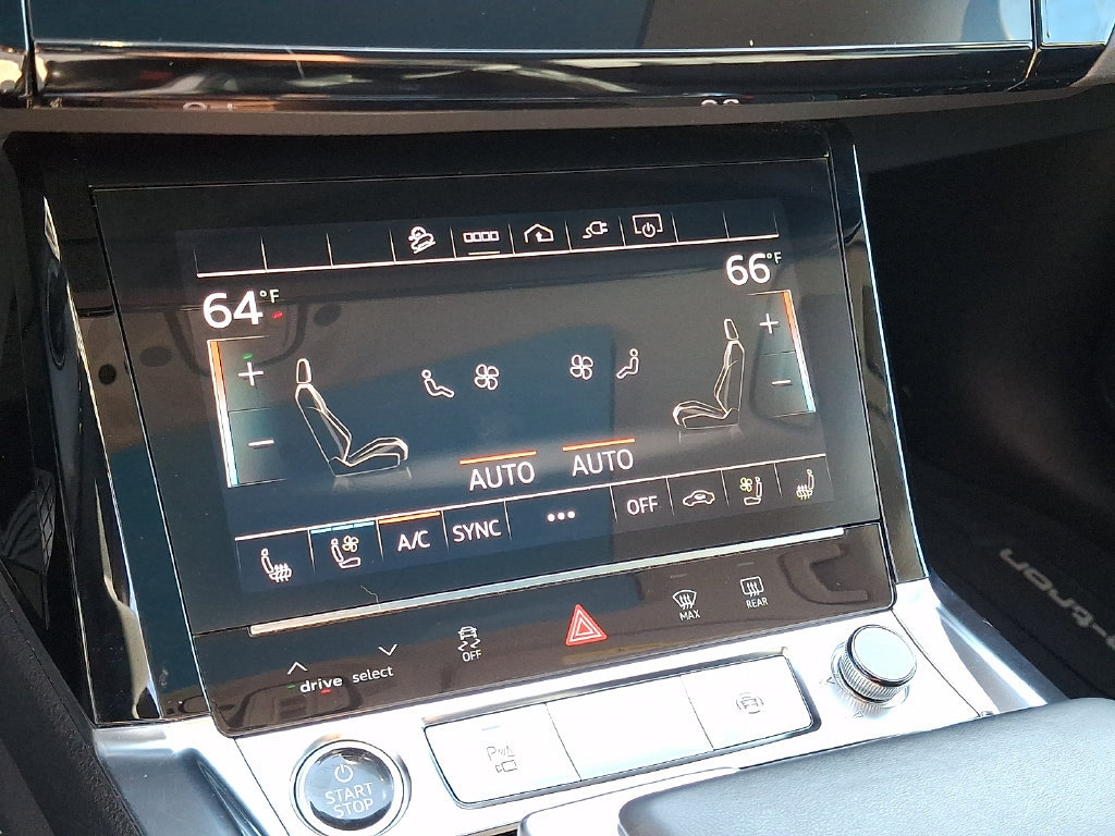 Certified 2023 Audi e-tron Premium Plus AWD/4WD image 17