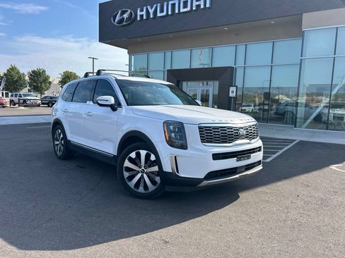 Used 2021 Kia Telluride EX w/ EX Premium Package AWD/4WD image 4