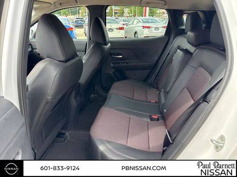 New 2025 Nissan Kicks SR image 25