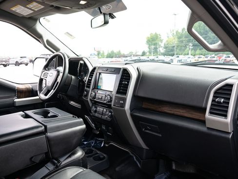 Used 2018 Ford F150 Lariat w/ Equipment Group 501A Mid AWD/4WD image 20