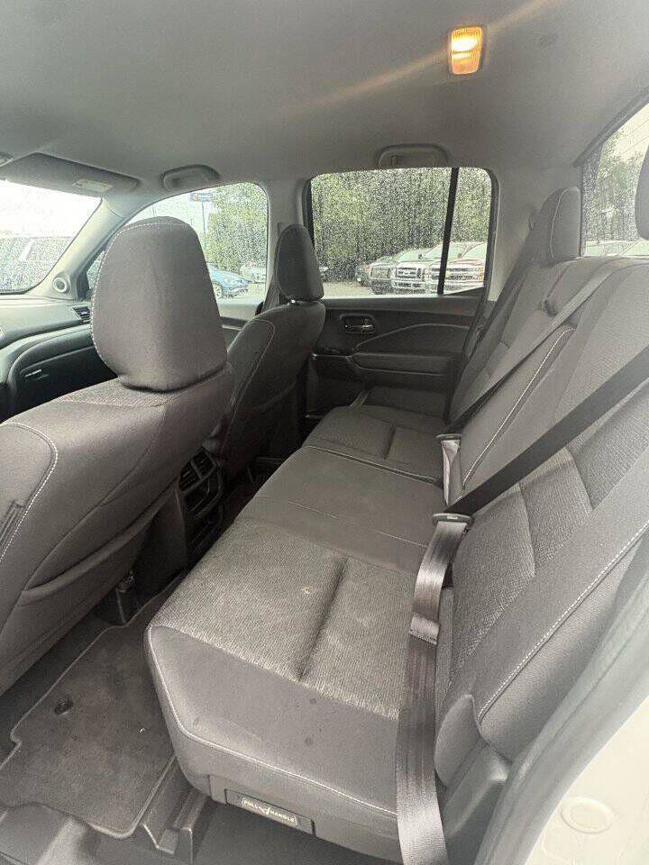 Used 2022 Honda Ridgeline Sport image 12
