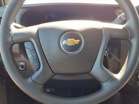 New 2026 Chevrolet Express 2500 w/ Driver Convenience Package RWD image 15