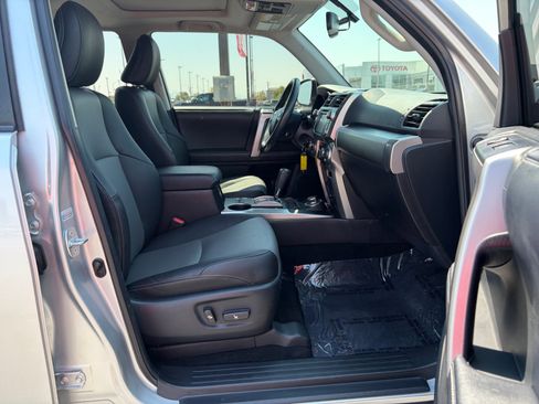 Used 2019 Toyota 4Runner SR5 Premium w/ Wilderness Package AWD/4WD image 30