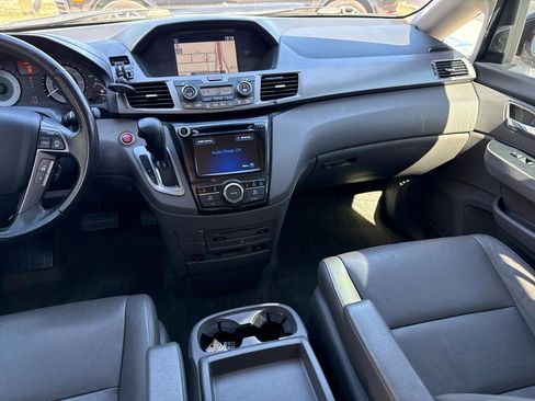 Used 2015 Honda Odyssey Touring Elite image 36