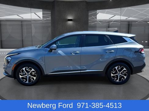 Used 2023 Kia Sportage EX FWD image 8