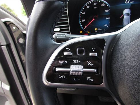 Used 2020 Mercedes-Benz GLE 450 4MATIC w/ MBUX Technology Package image 16