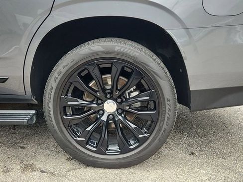 Used 2021 GMC Yukon Denali w/ Denali Premium Package image 34