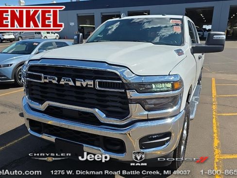 Used 2026 RAM 2500 Big Horn AWD/4WD image 1