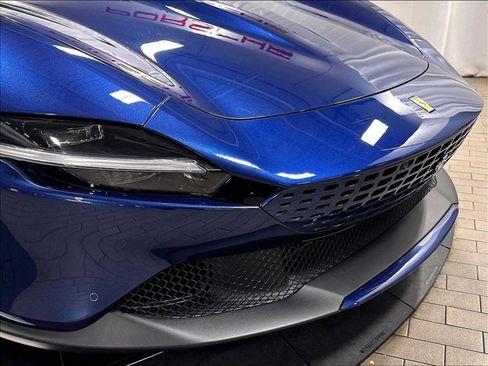 Used 2022 Ferrari Roma RWD image 31