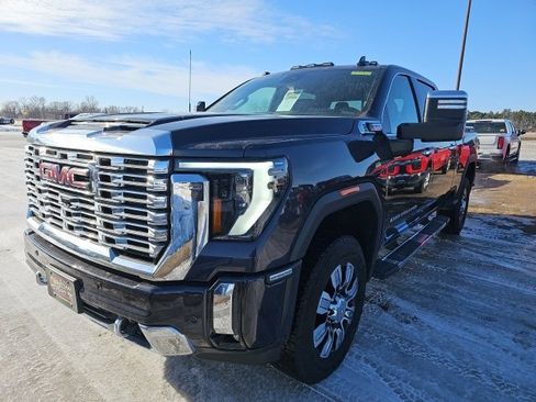 Used 2024 GMC Sierra 2500 Denali w/ Technology Package image 1