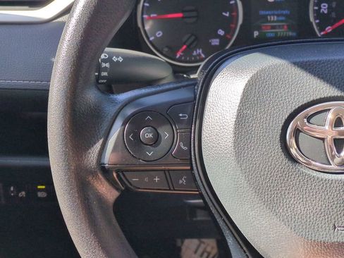 Used 2020 Toyota RAV4 LE image 22