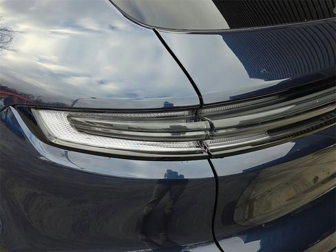 New 2026 Porsche Cayenne GTS image 26