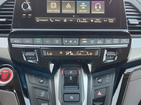 New 2026 Honda Odyssey Touring image 22