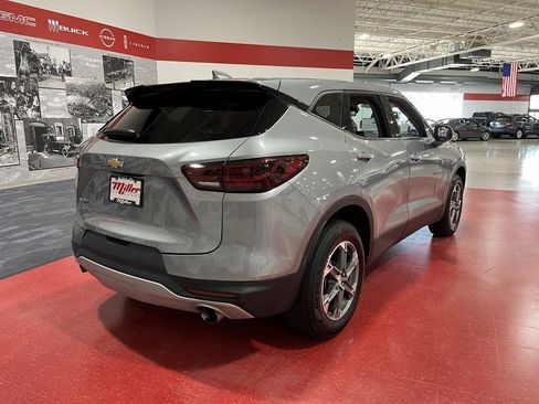 Used 2023 Chevrolet Blazer LT image 4