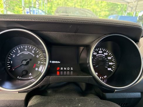 Used 2022 Ford Mustang GT Premium w/ Black Accent Package RWD image 9