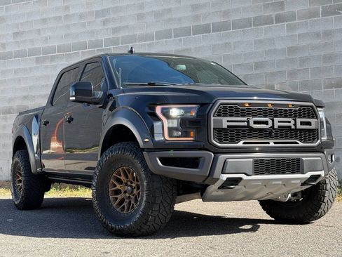 Used 2020 Ford F150 Raptor w/ Equipment Group 802A Luxury AWD/4WD image 1