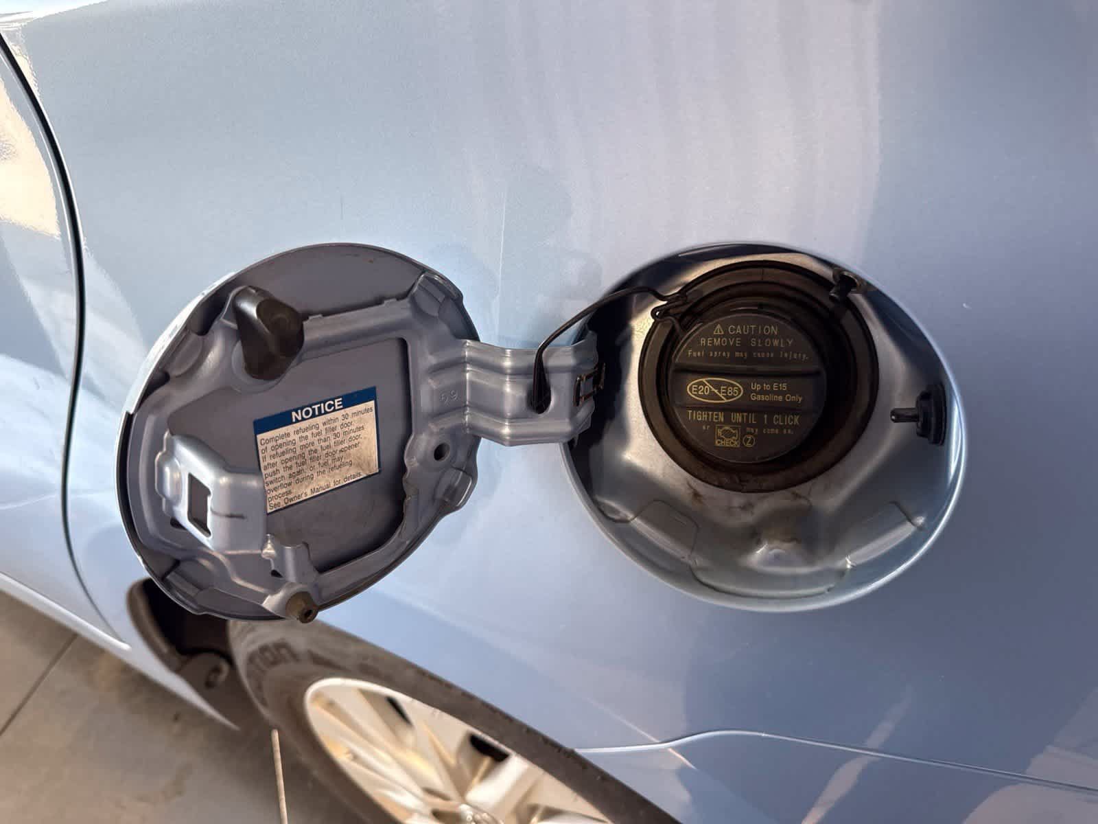 Used 2015 Toyota Prius Prime Plug-In Hybrid FWD image 12