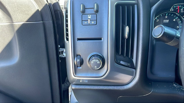 Used 2017 Chevrolet Silverado 1500 LT w/ Max Trailering Package RWD image 24