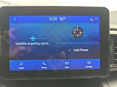 Used 2021 Ford Explorer XLT image 26