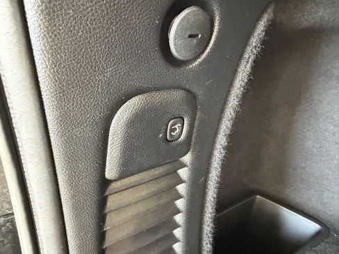 Used 2018 Dodge Durango R/T w/ Blacktop Package image 35